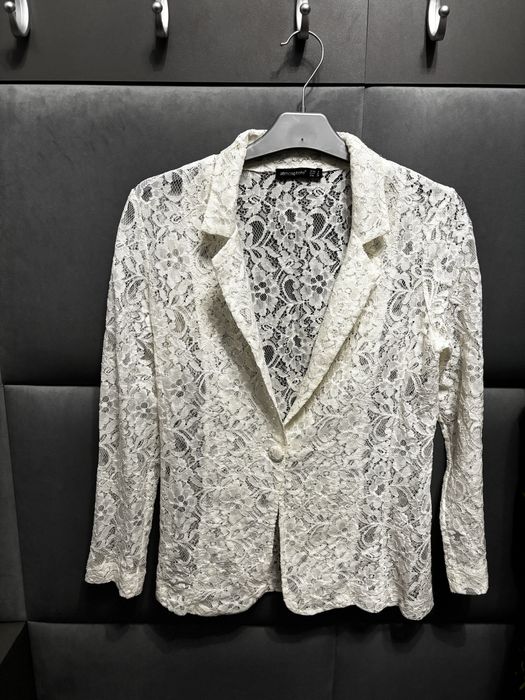 Ażurowa śmietankowa koronkowa marynarka damska S 36