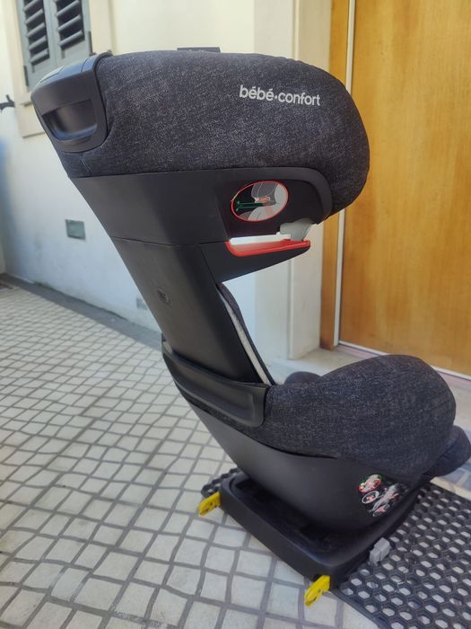 2 Cadeiras Bebé Confort Rodifix (3-12 anos)