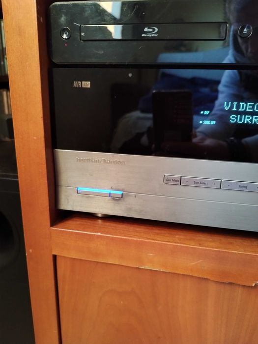 Vendo amplificador Harmon/Kardon AVR 137