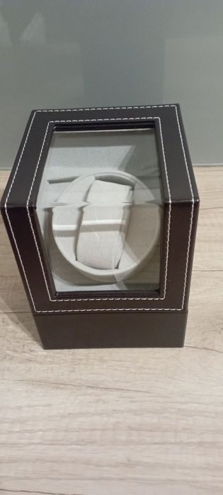 Szkatułka na zegarek rotomat