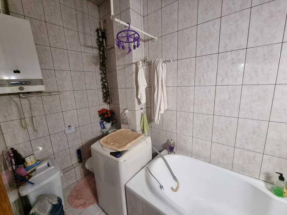 Продам 3 кім квартиру вул. Васильківська 7/7 метро Голосіївська