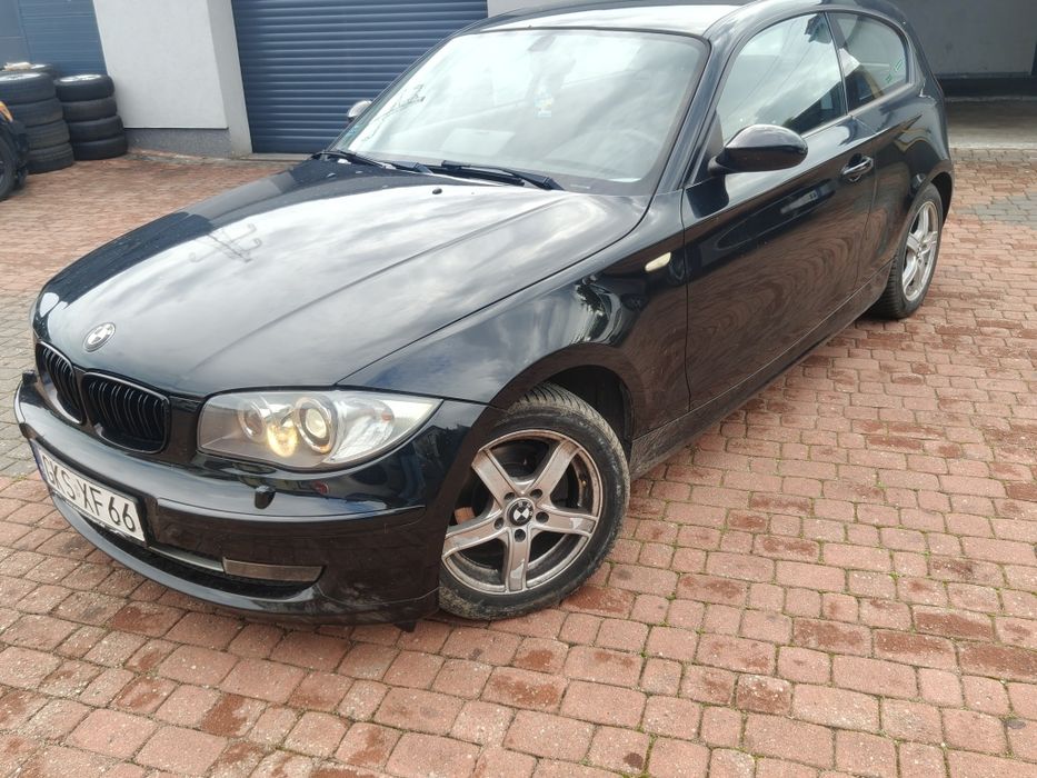 BMW e87 caly kpl przód lampy zderzak człowka ksenon