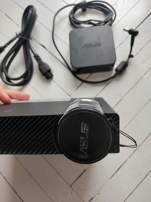 PROJEKTOR ASUS B1M + karta sieciowa - wlan 11n micro usb adapter