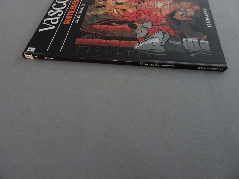 Livro BD Banda Desenhada em francês Vasco - Sortilèges (capa dura) Gilles Chaillet - Le Lombard