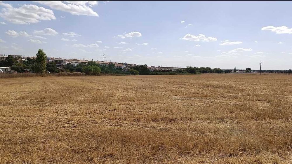 Baixa de preço Terreno rustico Mijaflores