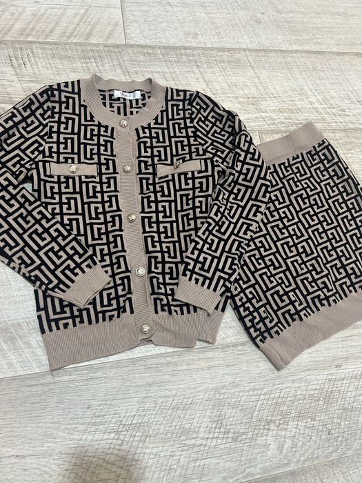 Костюм юбка і кофто 10-11 р
