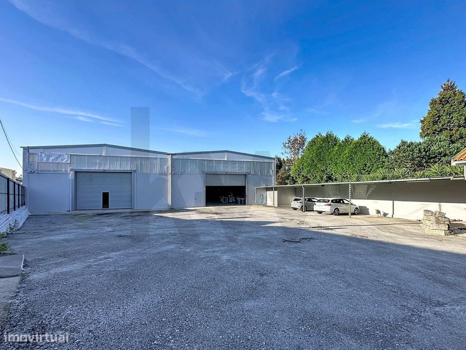 Pavilhão Industrial   /   Armazém