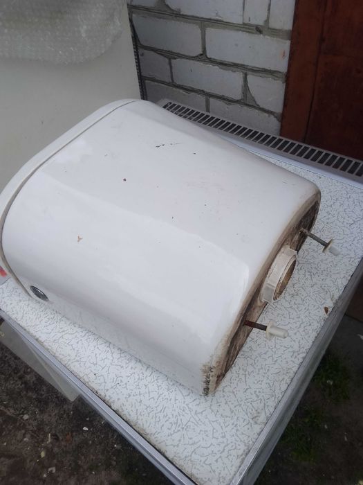 Продам Бачок от Унитаз