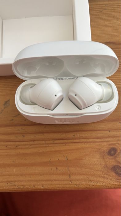 Auriculares JBL Wave Beam64284534979586121