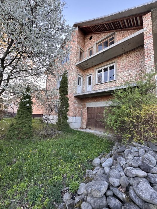 Будинок з сауною 314 м² Брошнів-Осаді, земля 14 сот