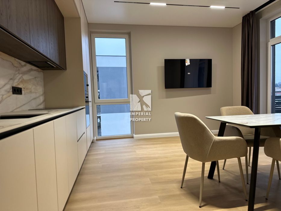 Продаж стильної 3-кімнатної квартири в ЖК «Варшавський», центр Уж