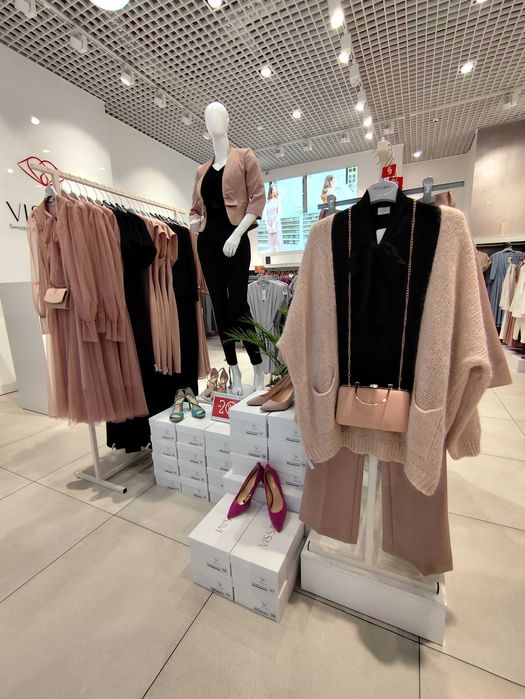 podesty ekspozycyjne, podest na witrynę, podest pod kwiaty