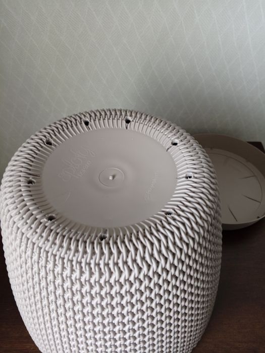 Горщик, вазон для квітів