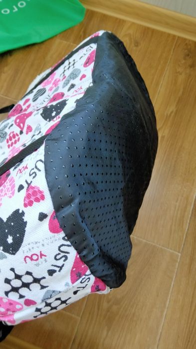 Продам переноску для собак котов