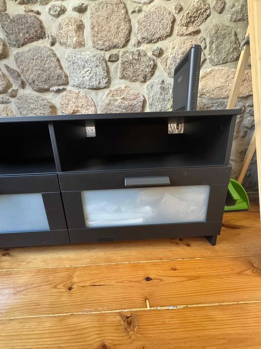 Móvel de TV IKEA Brimnes Preto c/ 3 Gavetas 180x41x53cm (Excelente Estado)