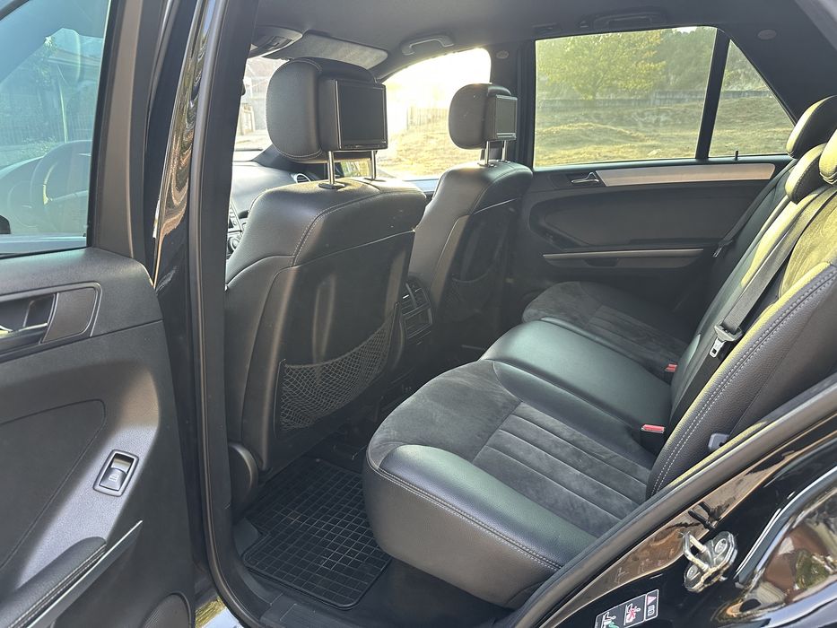 Mercedes-Benz Classe M 320 — fotografia 7
