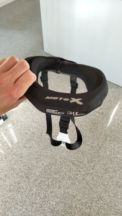 stabilizator szyi pod kask MX cross otreza neck guard Junior biltema