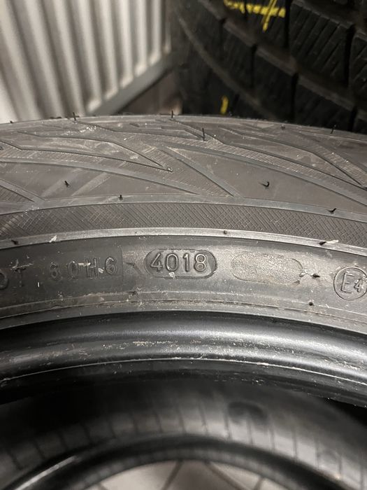 4 Opony zimowe 7mm Nokian 235/55R18 104H