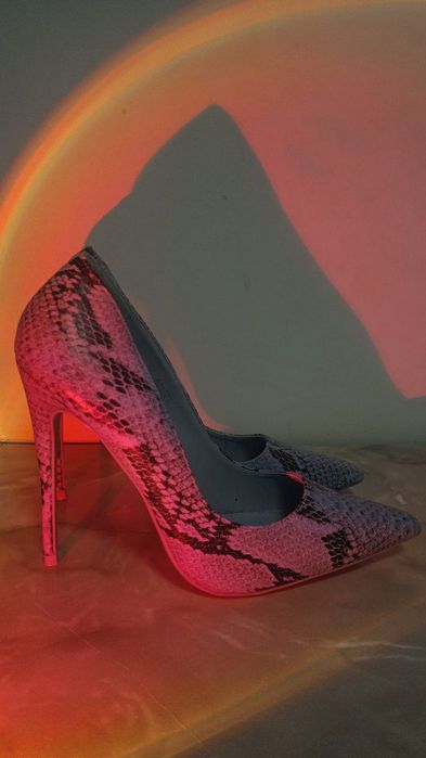 Туфлі у зміїний принт DeeZee