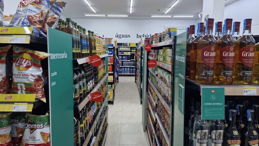 Estantaria e equipamentos de loja mini mercado