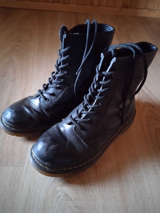 Czarne wysokie buty