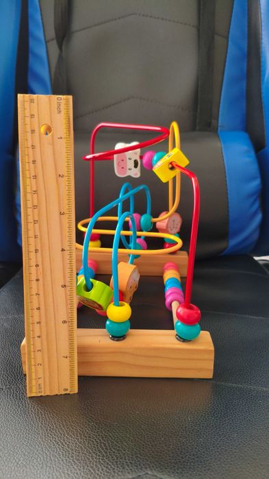 Brinquedo de madeira – Labirinto de contas com ábaco