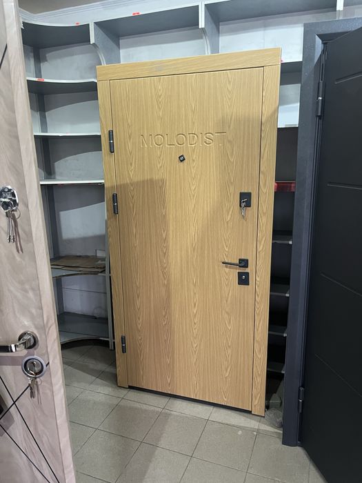 Двері вхідні Броньовані  РОЗПРОДАЖ