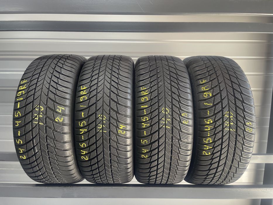Зимові шини 245/45r19 RFT  Bridgestone. Ціна 3500грн/шт.