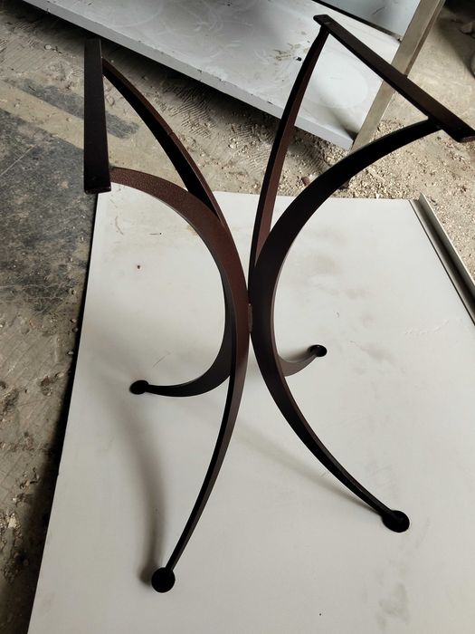 Base de Mesa em Ferro Forjado come  Nova