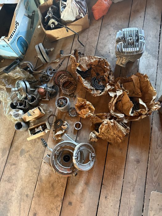 Запчастини до мотоцикла ИЖ Планета нові оригінал, моторна цеп ВАЗ 2106