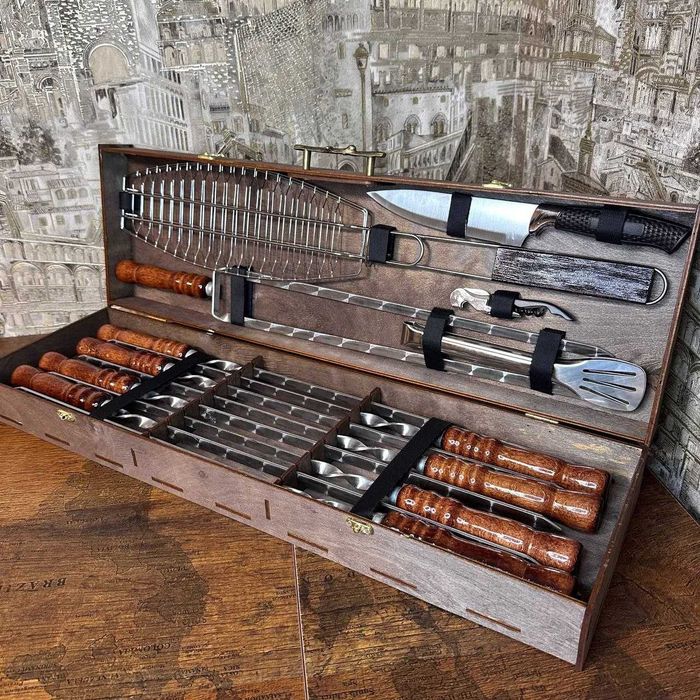 Набір шампурів у кейсі. "Младший" Подарунок мужчине, куму, папе, мужу