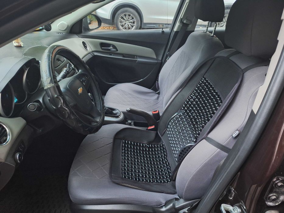 Chevrolet Cruze 2012, benzyna, hatchback, faktura VAT