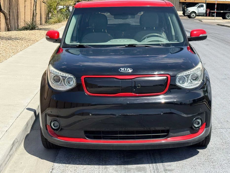 Kia Soul EV      2015