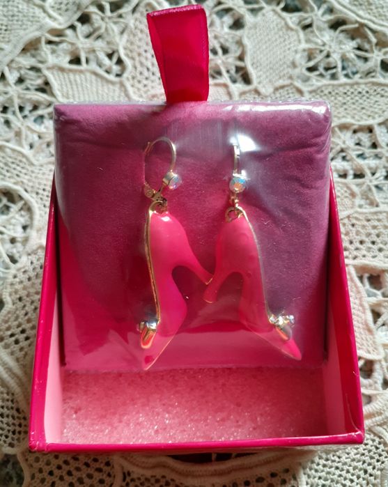 Креативные серьги от Butler&Wilson