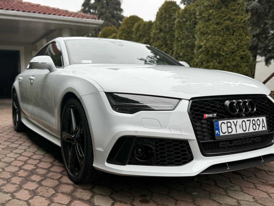Audi RS7  pełny układ AKRAPOVIC