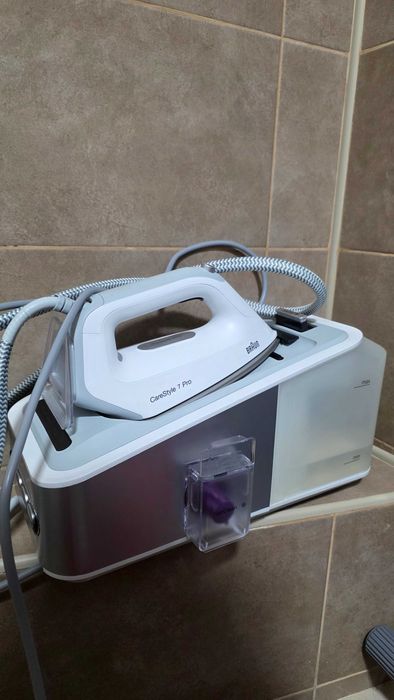 Прасувальна система Braun CareStyle 7 Pro