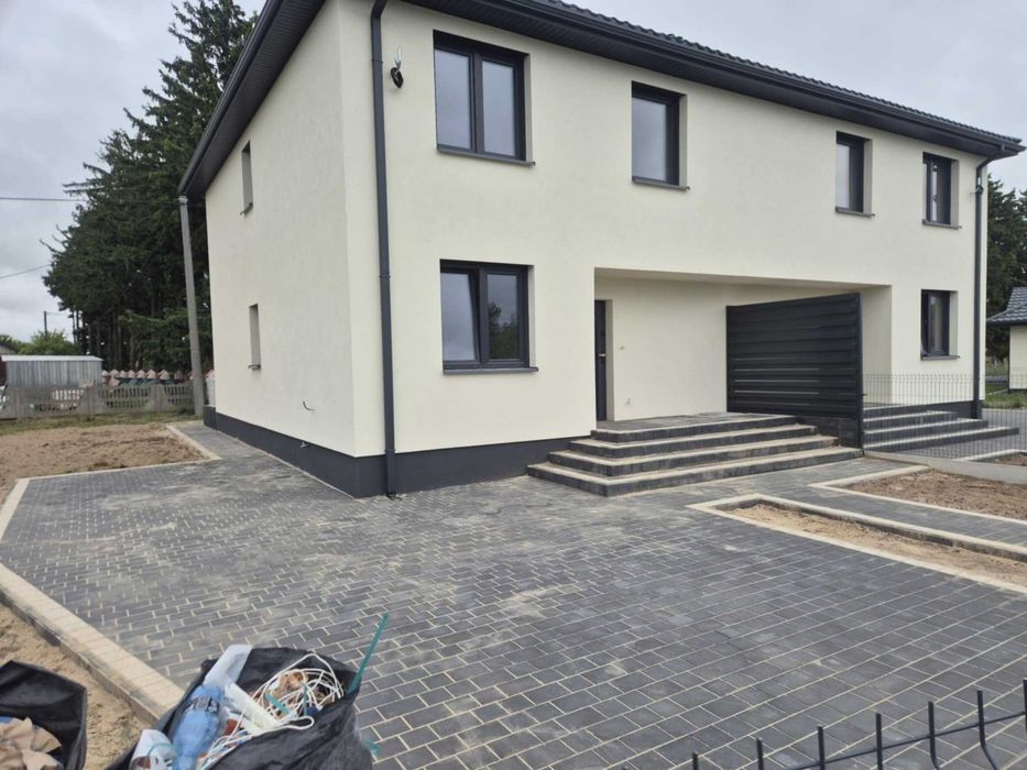 Sprzedam dom w zabudowie bliźniaczej