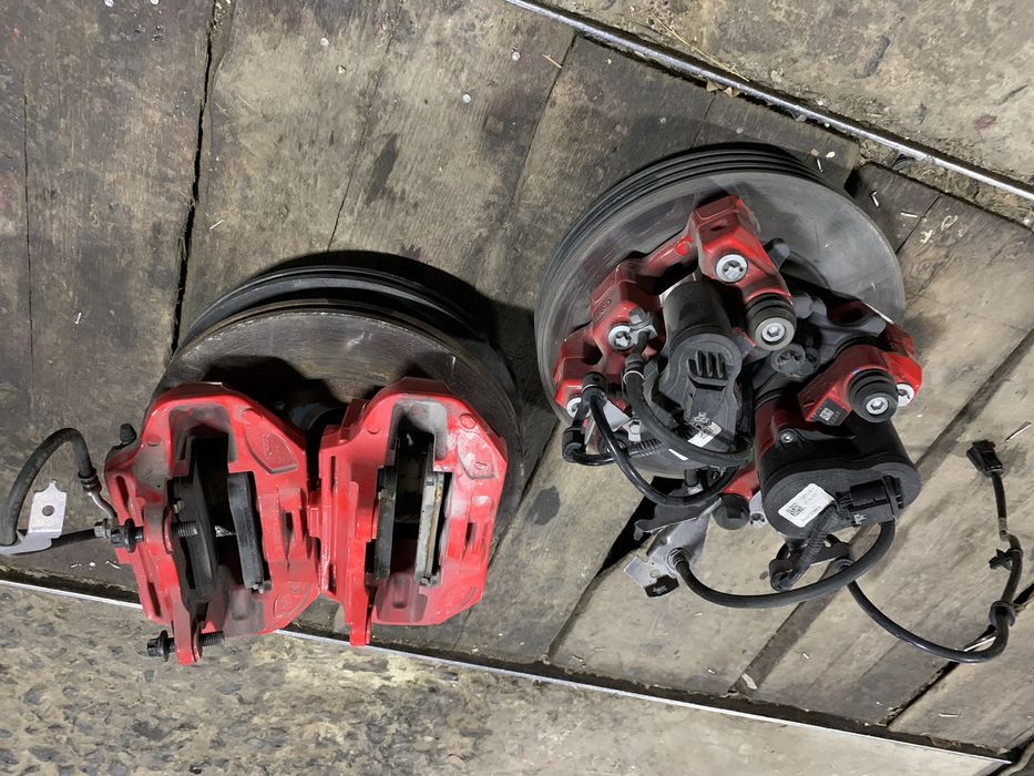 Tesla Model Y MY M3 Performance комплект супортов тормозных дисков суп