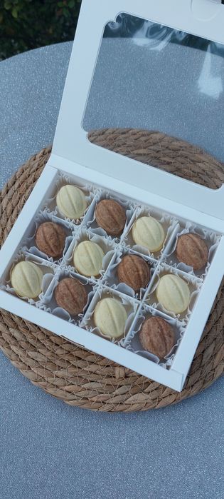 Домашні горішки з різними смаками, зефірні квіти