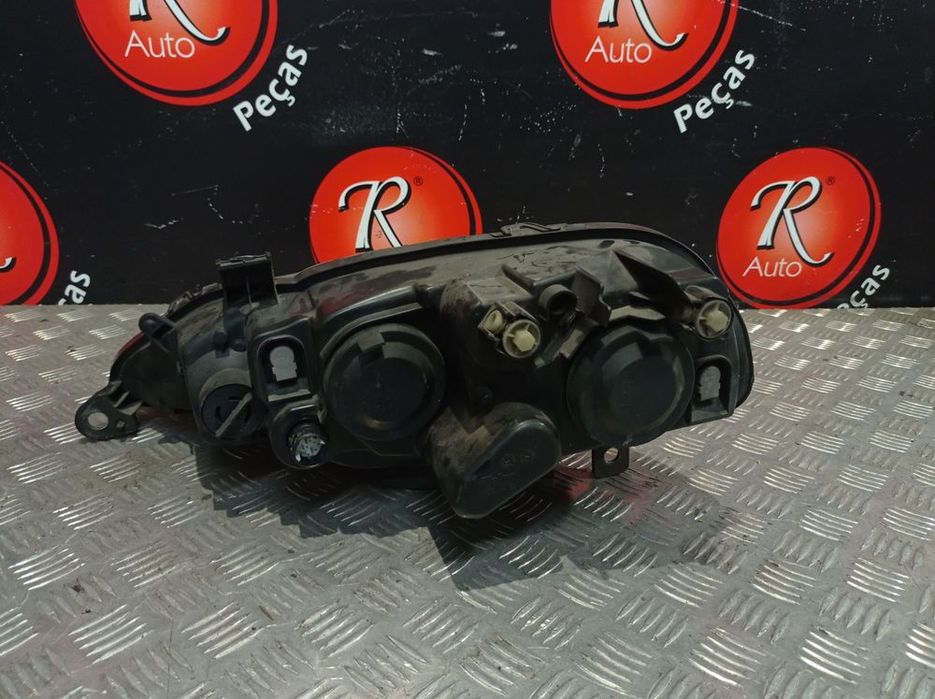 Ótica Dto Xenon Alfa Romeo 147 (937_)