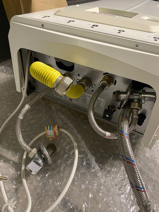Caldeira Condensação Immergas Victrix Omnia (Nova/Nunca Usada) + Radiadores