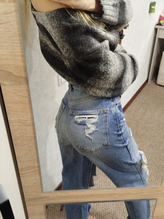 Джинсы мом Bershka