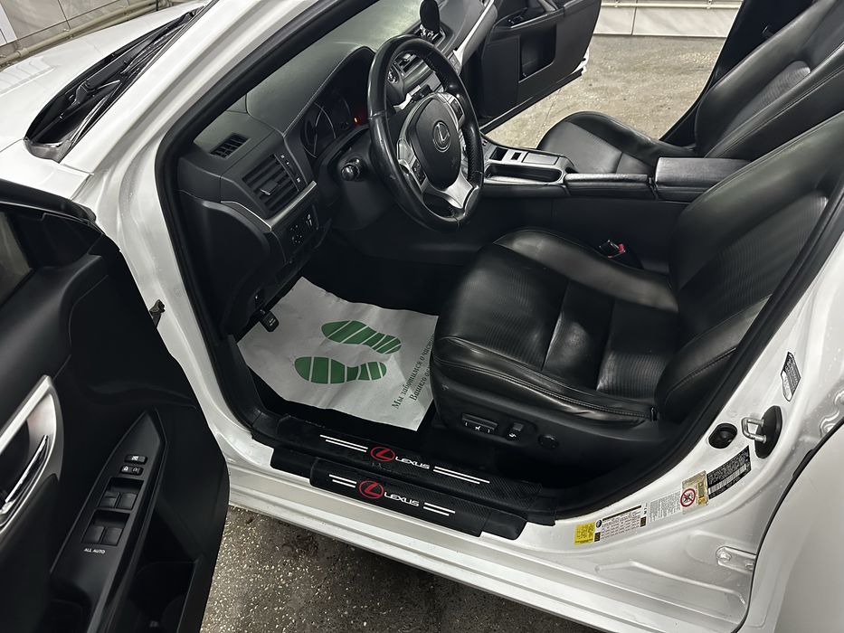 Лексус гибрид ст200