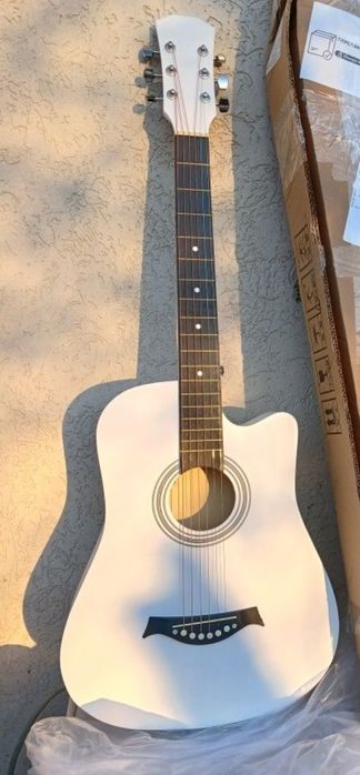 Гитара акустическая шести струнная Новая гитара  6 ти струнка