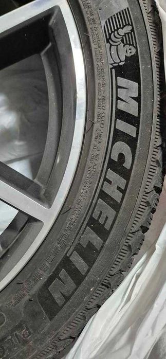 Jantes Mustang 235/50R18