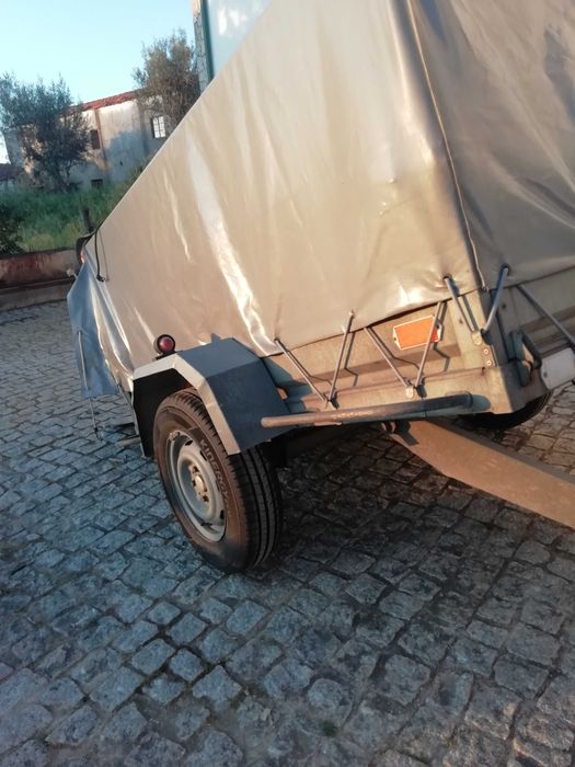 Reboque 500kg útil