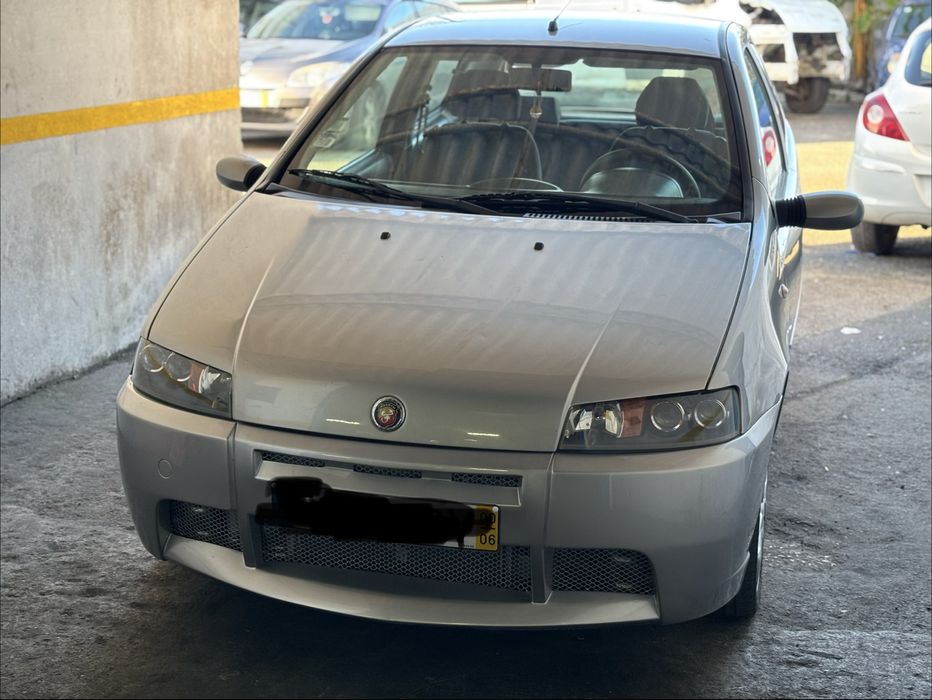 Fiat punto com kit Abarth muito bonito