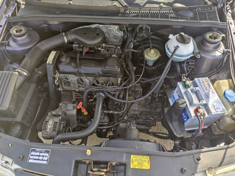 VW Golf Cabrio de 1994 1.8 a gasolina
