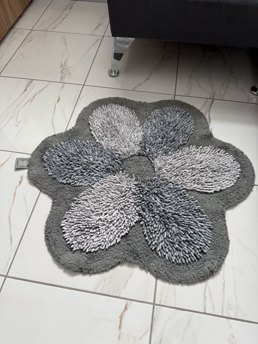 Продам шикарный ковер