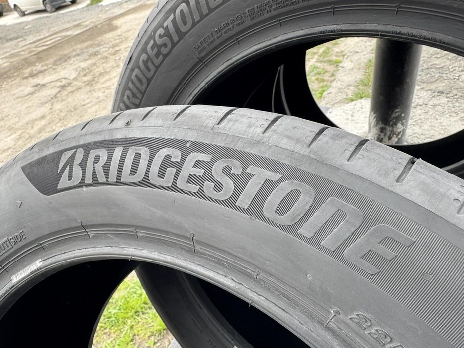 Літні шини Bridgestone 225/55 R18